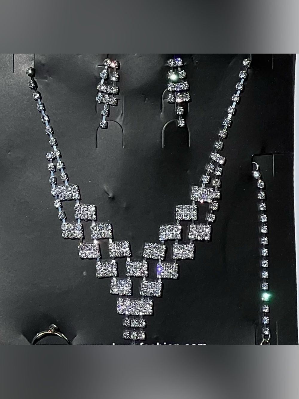 Dazzling Silver Crystal V-Link Necklace with Matching Earrings